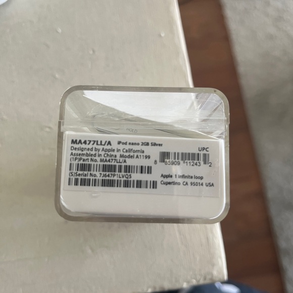 Vintage iPod Nano gray 2gb 500 songs - Picture 3 of 4